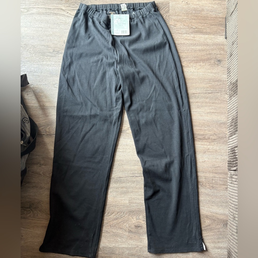 Patagonia Women’s Organic Leggings Black Large NWT